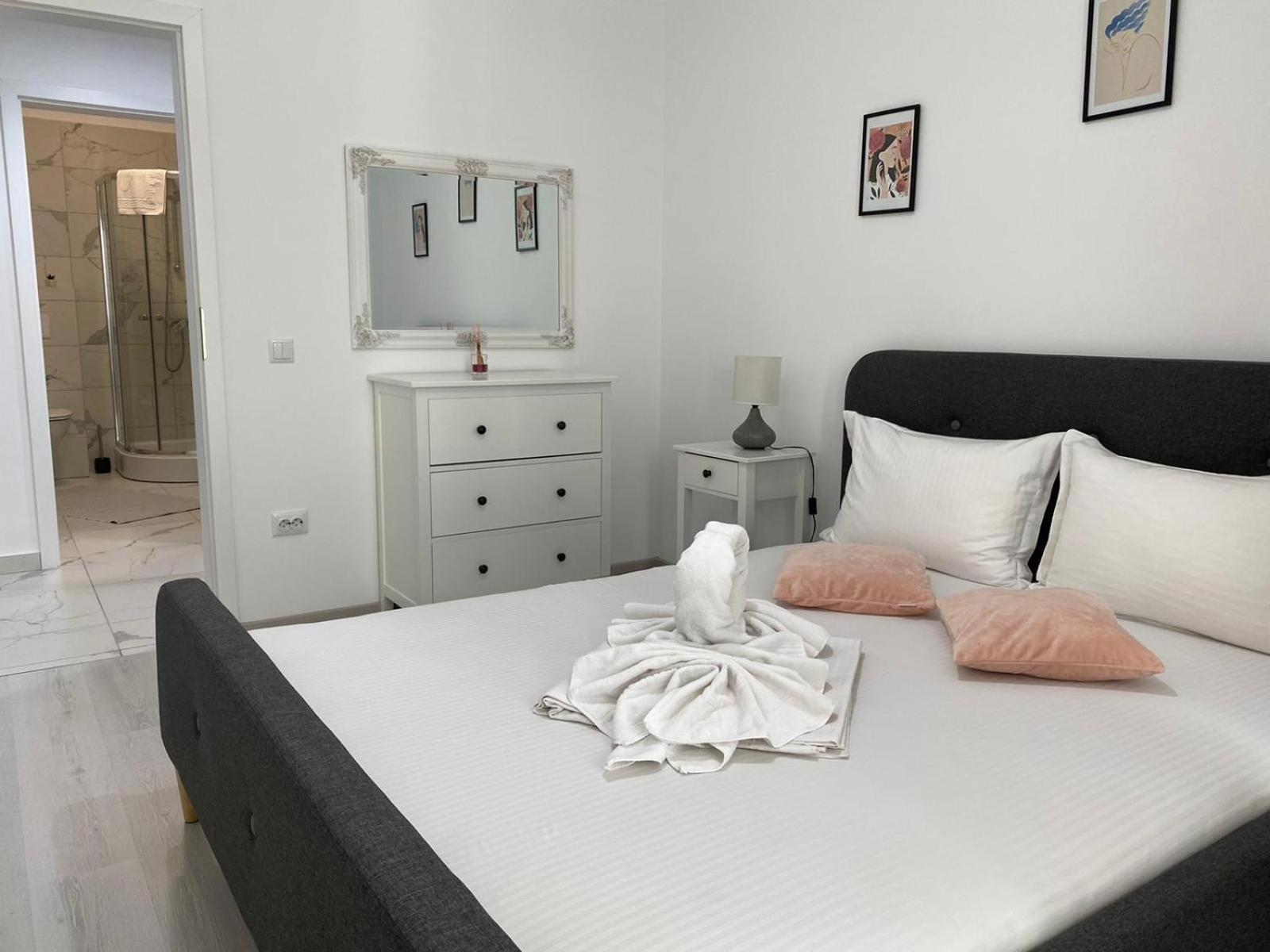 Tod Apartments Palas Mall ياش المظهر الخارجي الصورة